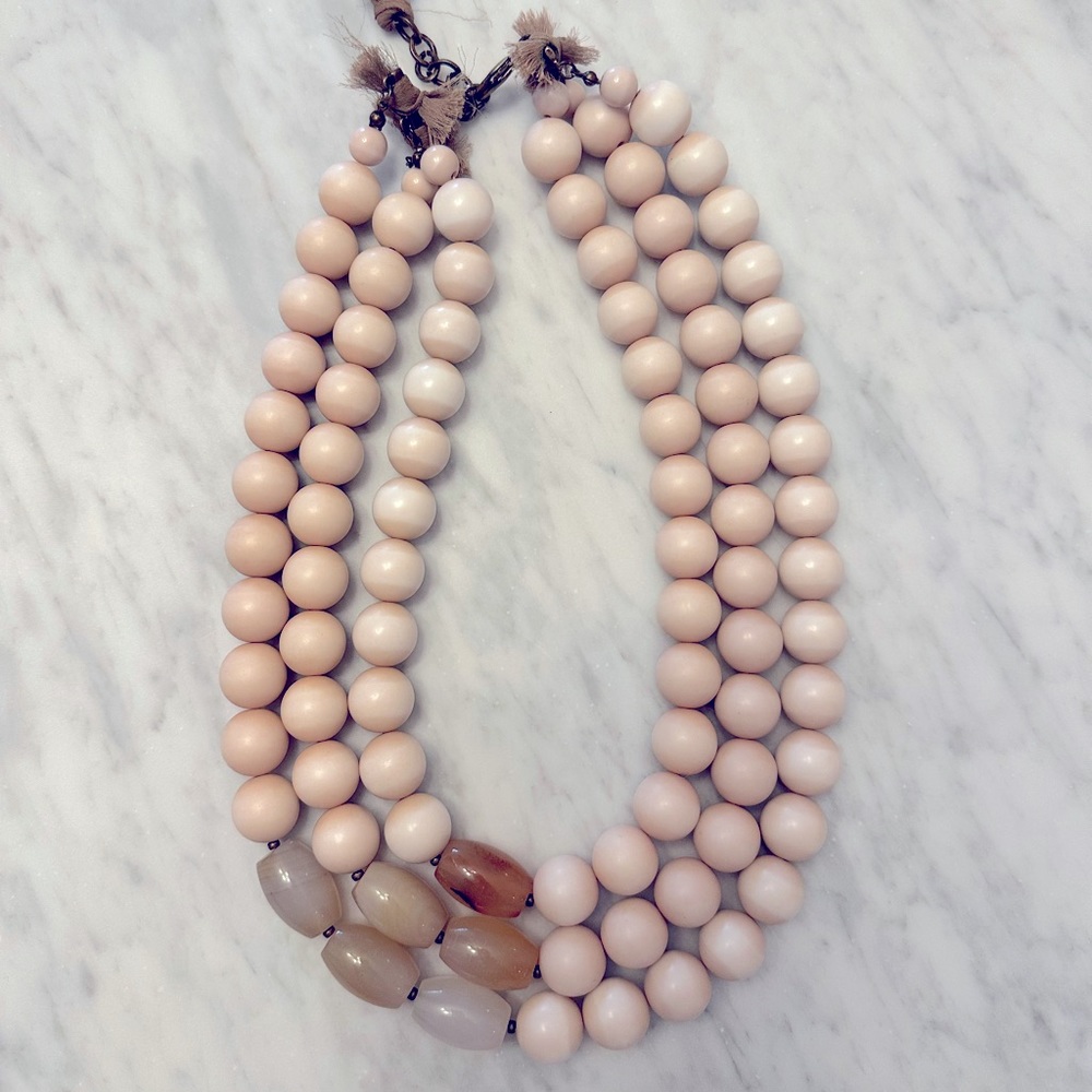 Anthropologie Peach/Pink Beaded Necklace GUC